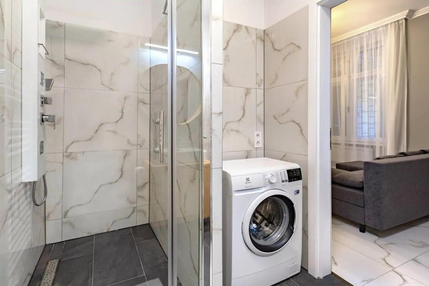 Apartment Luxurious In The Heart Of